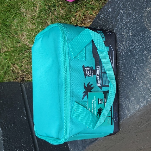 Trader joes mini insulated bag - Picture 4 of 4